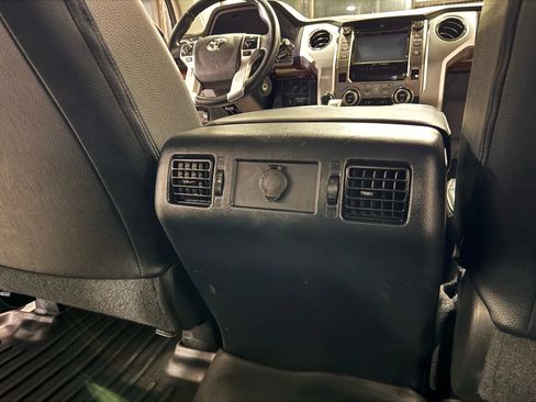 Used 2016 Toyota Tundra Limited image 16