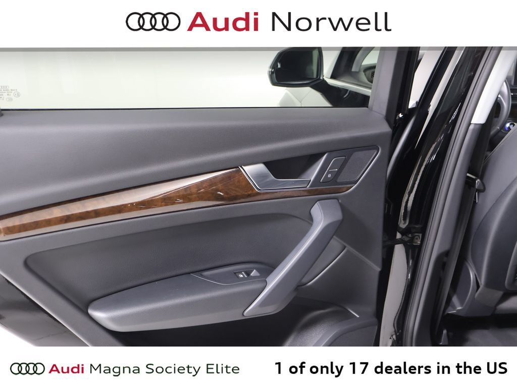 Used 2020 Audi Q5 2.0T Premium w/ Convenience Package AWD/4WD image 23