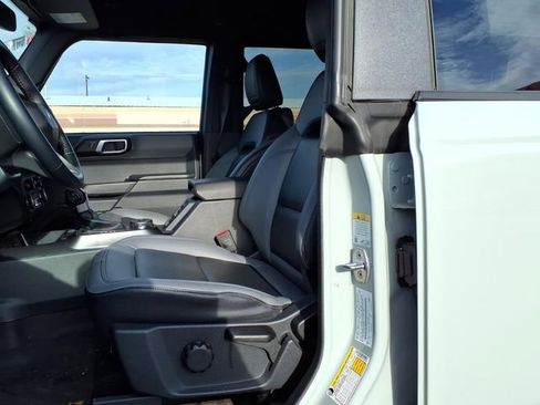 Used 2024 Ford Bronco Big Bend image 11