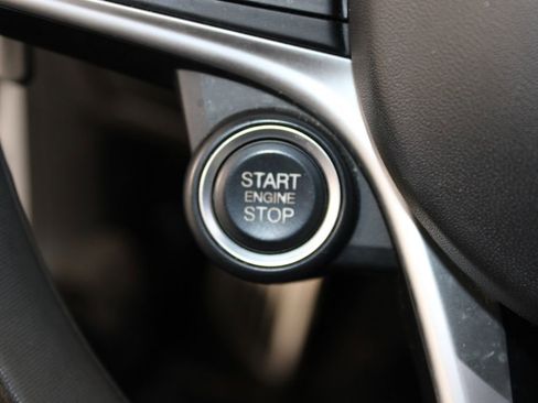 Used 2018 Alfa Romeo Stelvio Ti Sport image 23