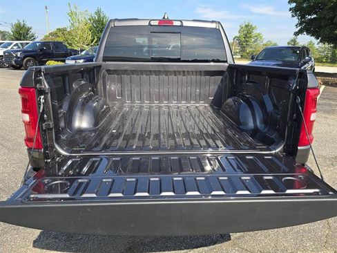 Certified 2025 RAM 1500 Big Horn AWD/4WD image 12