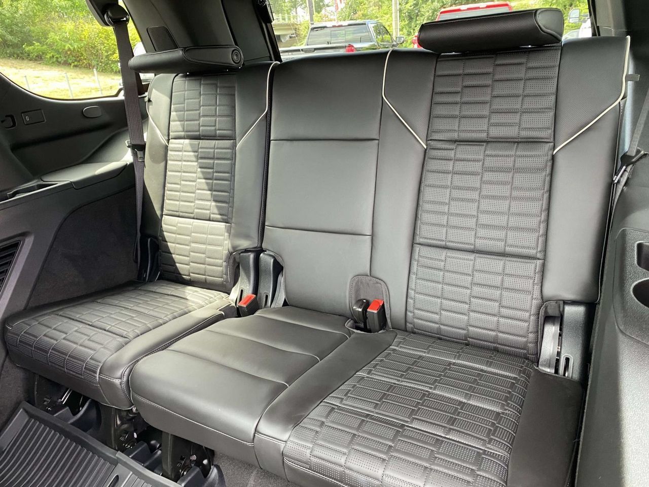 Used 2025 Cadillac Escalade V w/ LPO, ONYX Package AWD/4WD image 13