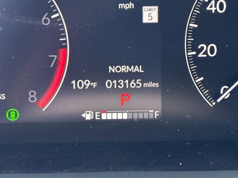 Certified 2024 Honda HR-V Sport image 28