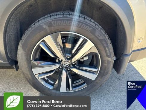 Used 2024 Nissan Rogue SL w/ SL Premium Package AWD/4WD image 21