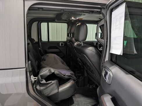 Used 2022 Jeep Gladiator Mojave w/ LED Lighting Group AWD/4WD image 24