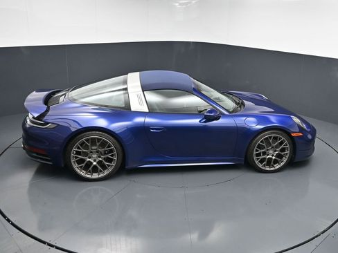 Certified 2024 Porsche 911 Targa 4S w/ Premium Package AWD/4WD image 14