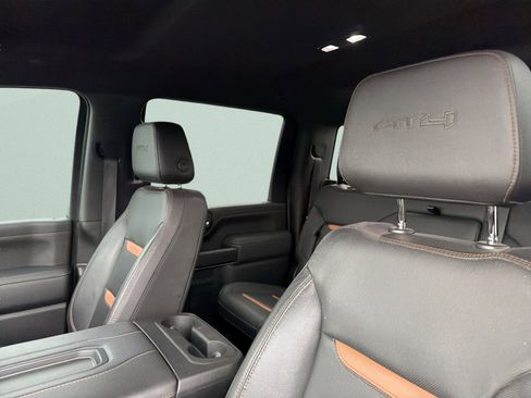 Used 2022 GMC Sierra 2500 AT4 image 11
