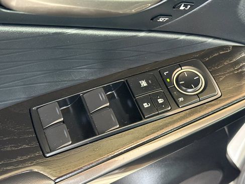 Used 2023 Lexus IS 300 w/ Premium Package image 12