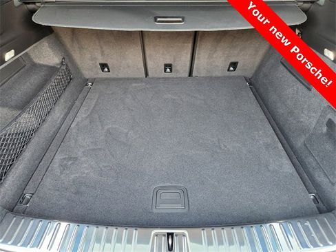 Used 2024 Porsche Cayenne image 25