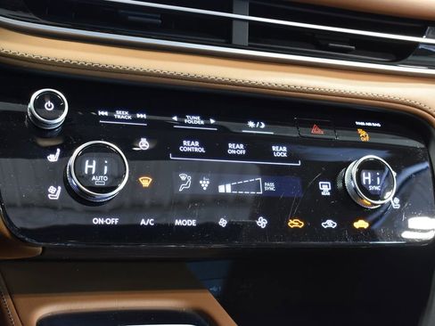 Used 2024 INFINITI QX60 Sensory w/ Vision Package image 24