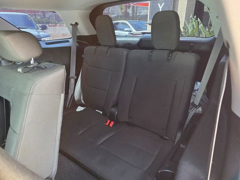 Used 2021 Ford Explorer XLT RWD image 25