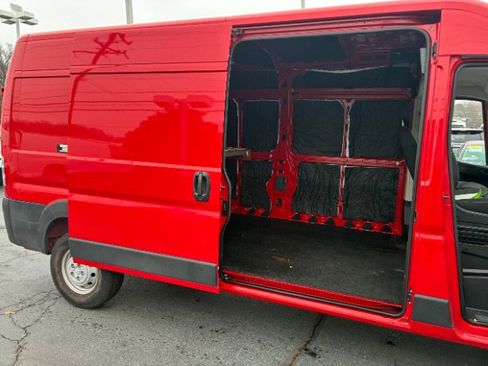 Used 2021 RAM ProMaster 2500 image 15