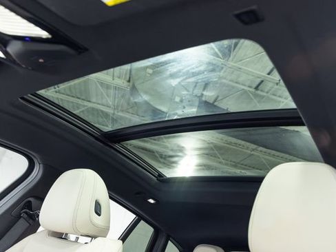 Certified 2023 BMW X4 M40i w/ Premium Package image 13