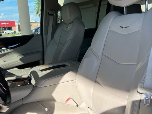 Used 2015 Cadillac Escalade ESV Premium image 11