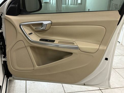 Used 2015 Volvo S60 T5 Premier image 22