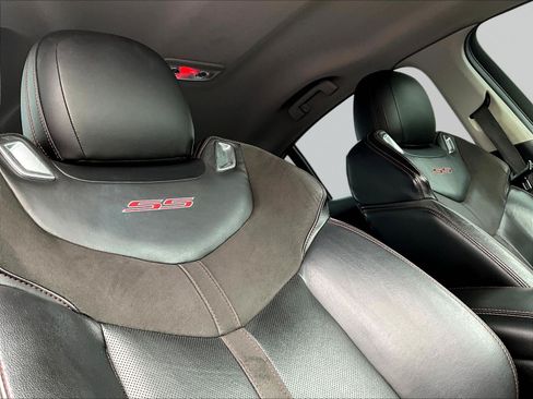 Used 2017 Chevrolet SS RWD image 27