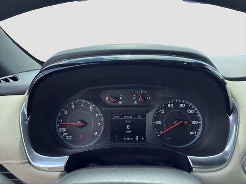 Used 2023 Chevrolet Traverse LS FWD image 11