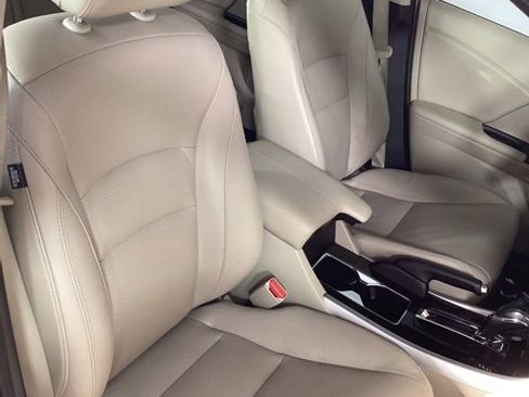 Used 2016 Honda Accord EX-L image 21