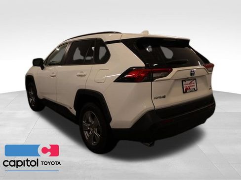 Certified 2024 Toyota RAV4 LE AWD/4WD image 5