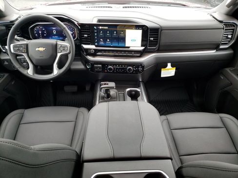 New 2026 Chevrolet Silverado 1500 LTZ w/ LTZ Premium Package AWD/4WD image 12