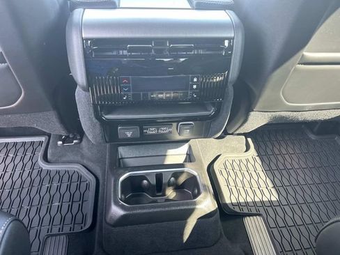 New 2026 Jeep Grand Wagoneer Limited w/ Premium Group II AWD/4WD image 17