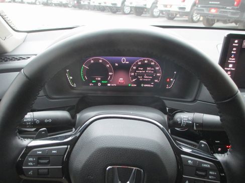 Used 2025 Honda Accord Touring image 25