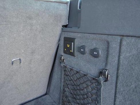 Used 2009 Volkswagen Touareg VR6 image 41