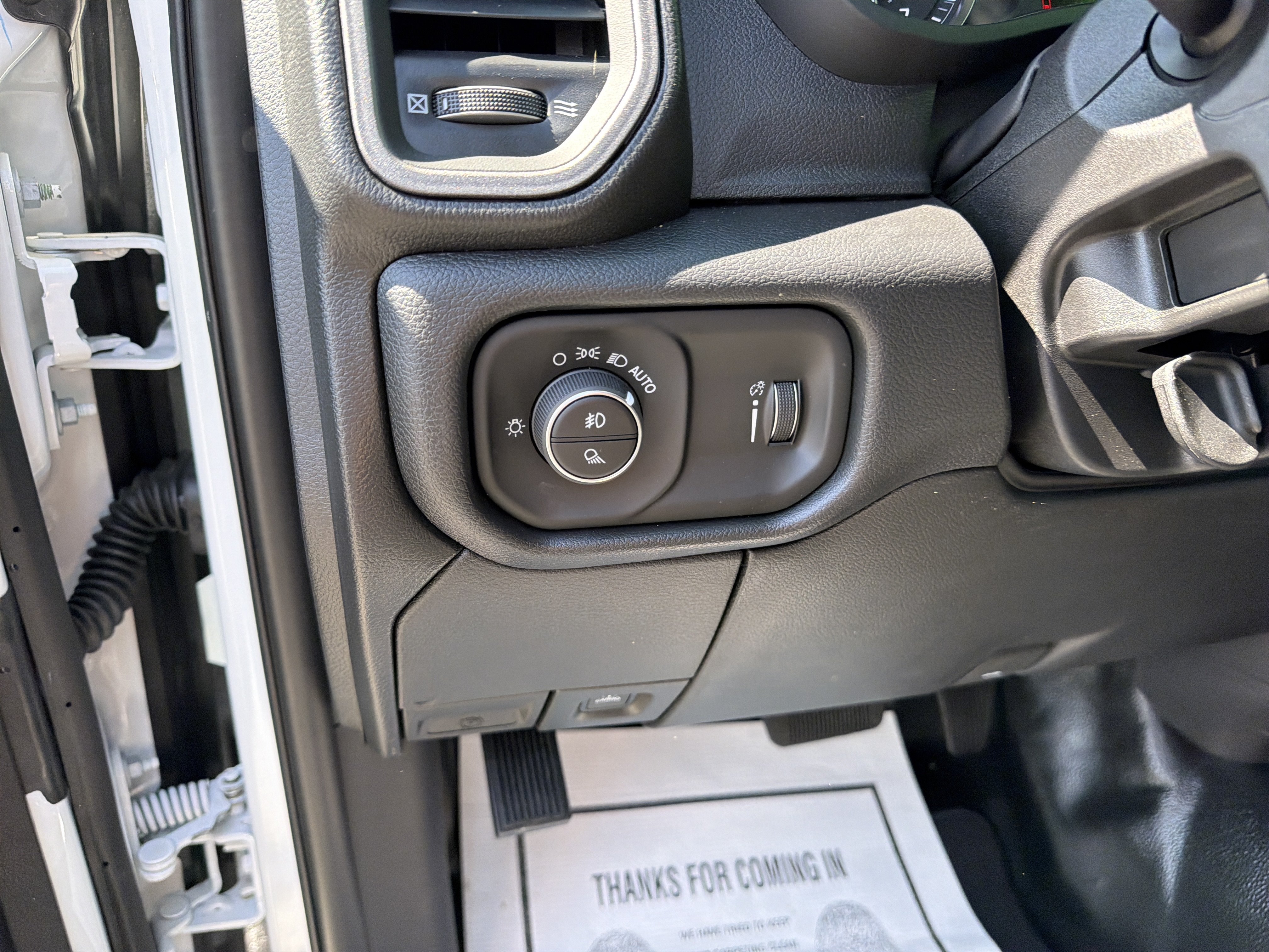 New 2026 RAM 2500 Tradesman AWD/4WD image 17