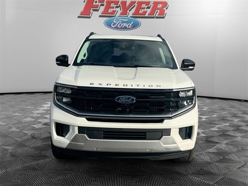 New 2026 Ford Expedition Max Platinum w/ Driver's Package image 2