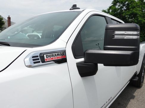 Used 2024 GMC Sierra 2500 Pro w/ Convenience Package image 7