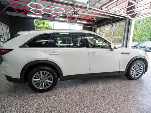 Used 2024 MAZDA CX-90 3.3 Turbo w/ Preferred Package AWD/4WD image 4