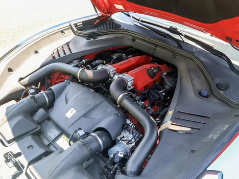 Used 2015 Ferrari California T RWD image 26