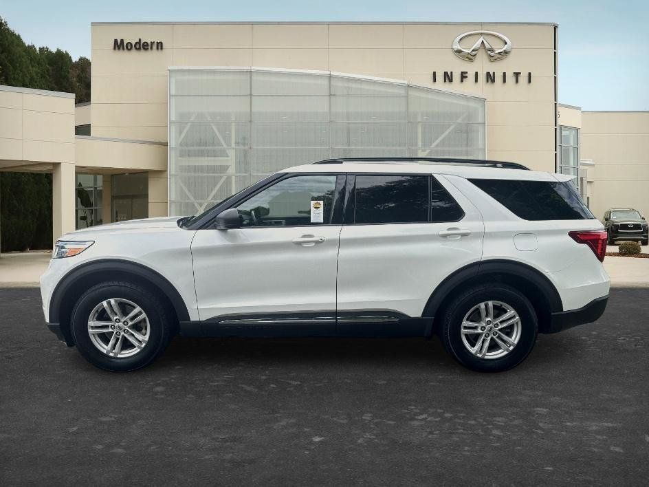 Used 2020 Ford Explorer XLT w/ Equipment Group 202A AWD/4WD image 7