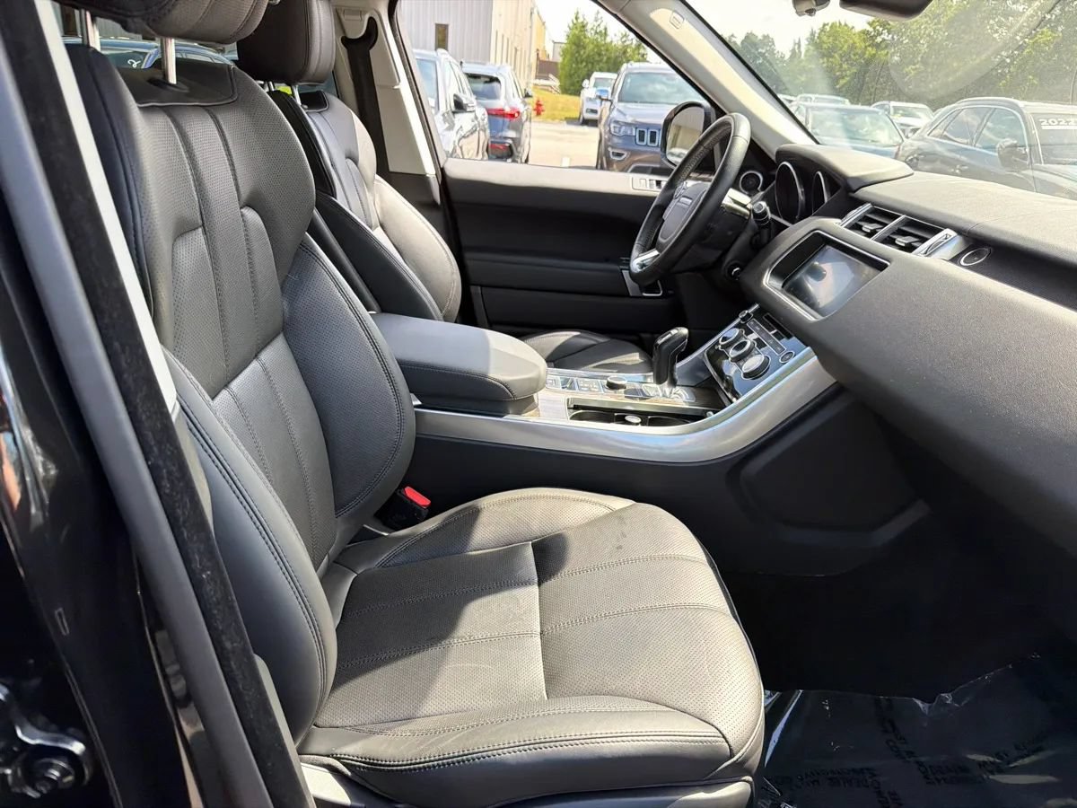 Used 2017 Land Rover Range Rover Sport HSE AWD/4WD image 8