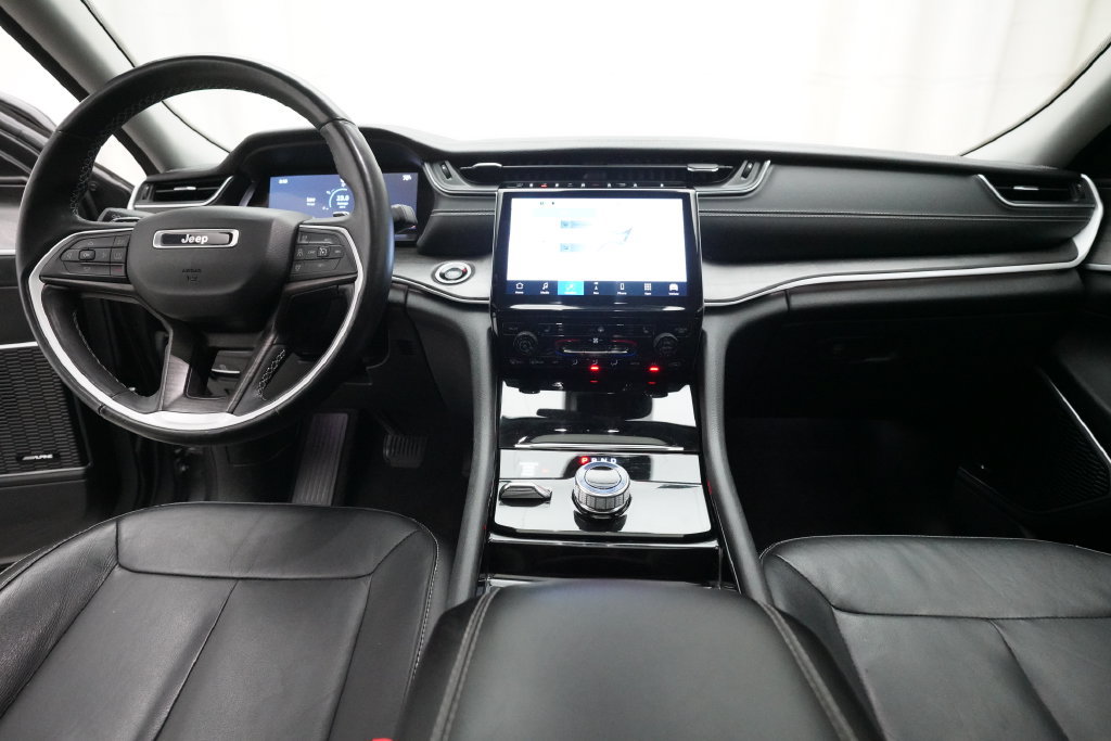 Used 2021 Jeep Grand Cherokee L Limited AWD/4WD image 5