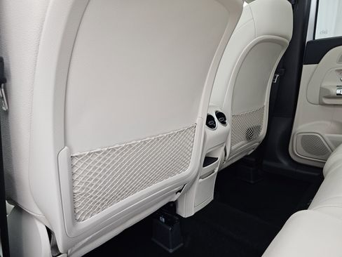 Certified 2025 Mercedes-Benz GLB 250 4MATIC image 20