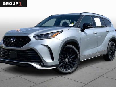 Used 2025 Toyota Highlander XSE