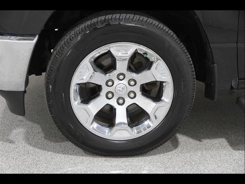 Used 2019 RAM 1500 Big Horn AWD/4WD image 23