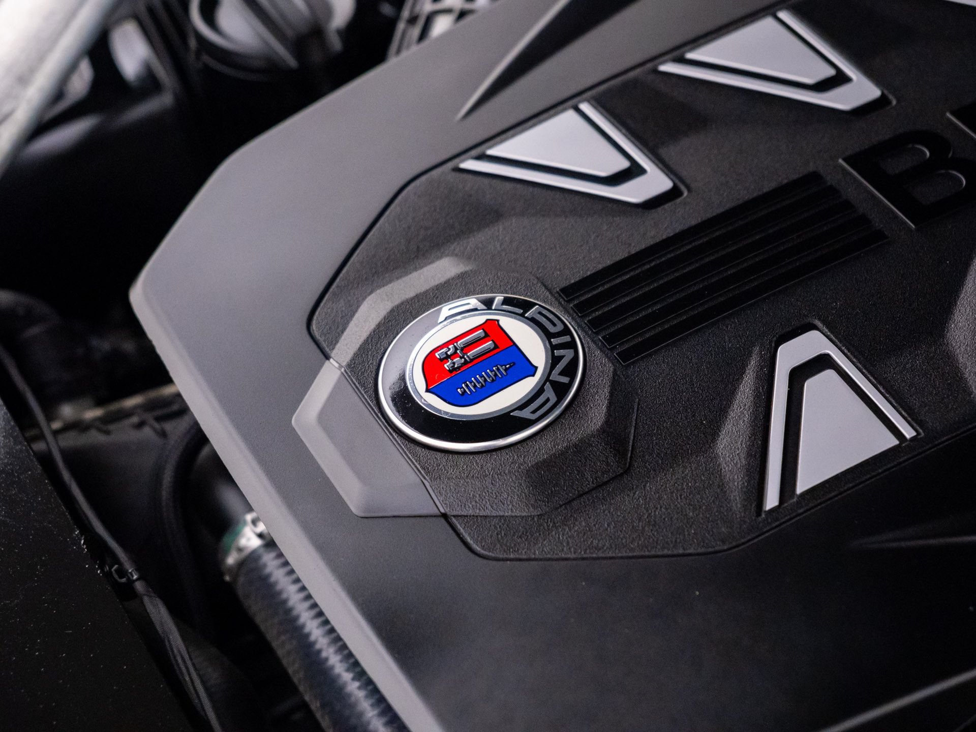 Used 2024 BMW ALPINA XB7 AWD/4WD image 38