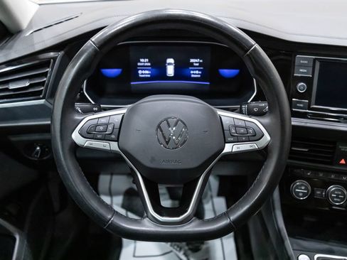 Used 2024 Volkswagen Jetta SE w/ Panoramic Sunroof Package FWD image 14