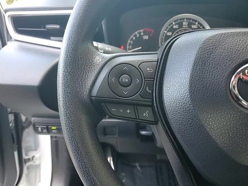 Used 2022 Toyota Corolla LE image 14