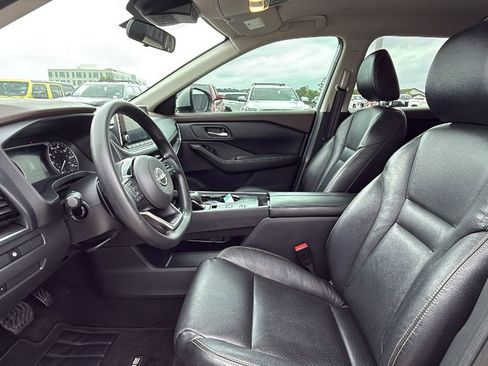 Used 2022 Nissan Rogue SV FWD image 10