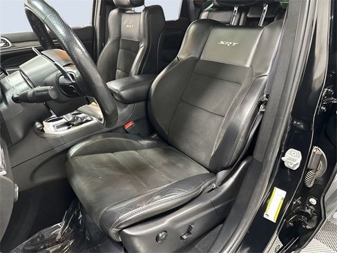 Used 2020 Jeep Grand Cherokee SRT image 30