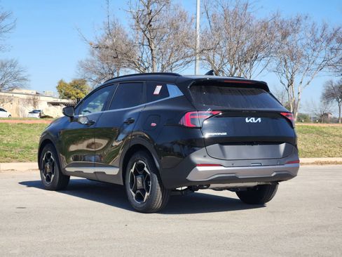 New 2026 Kia Sportage EX FWD image 5