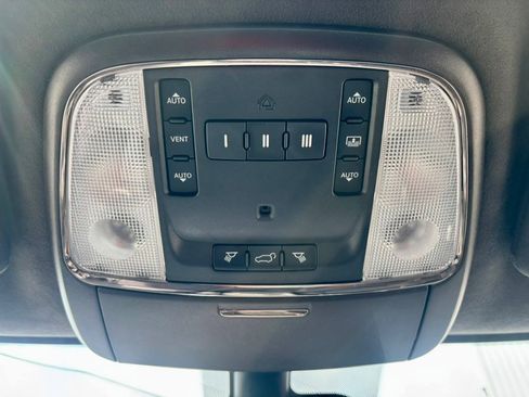 Used 2014 Jeep Grand Cherokee Summit image 27