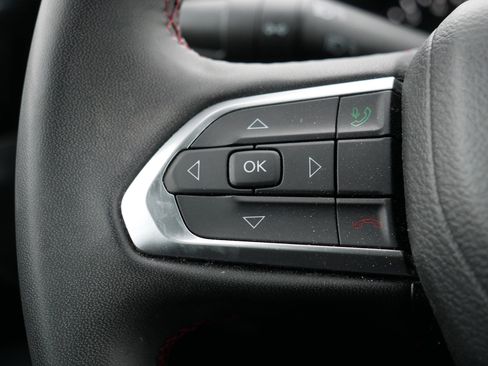 Used 2023 Jeep Compass Trailhawk image 28