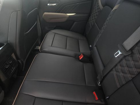 New 2026 GMC Canyon Denali AWD/4WD image 5