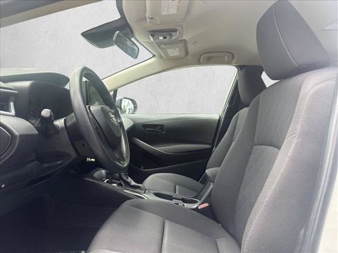 Used 2024 Toyota Corolla LE FWD image 11