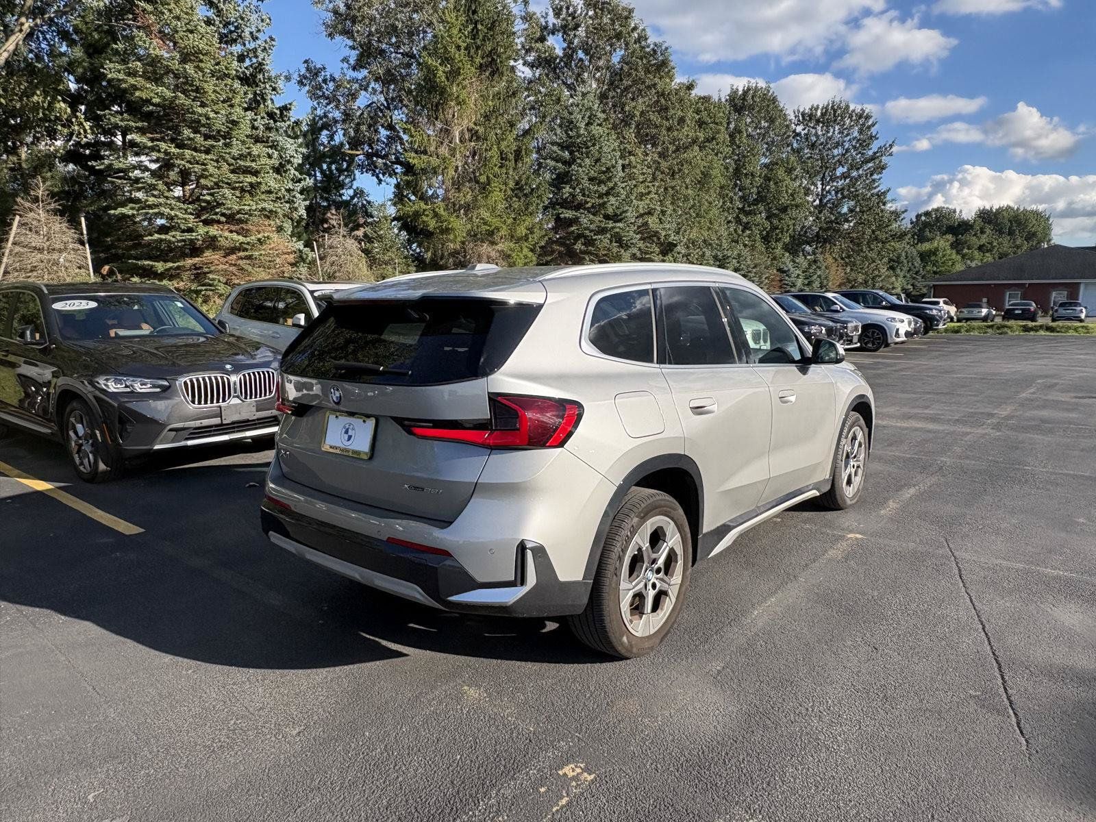 Used 2023 BMW X1 xDrive28i w/ Convenience Package AWD/4WD image 7
