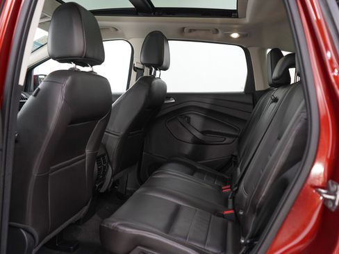 Used 2015 Ford Escape Titanium w/ Equipment Group 301A AWD/4WD image 18